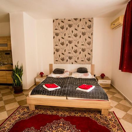 Szitakoeto Apartman Егер Екстериор снимка