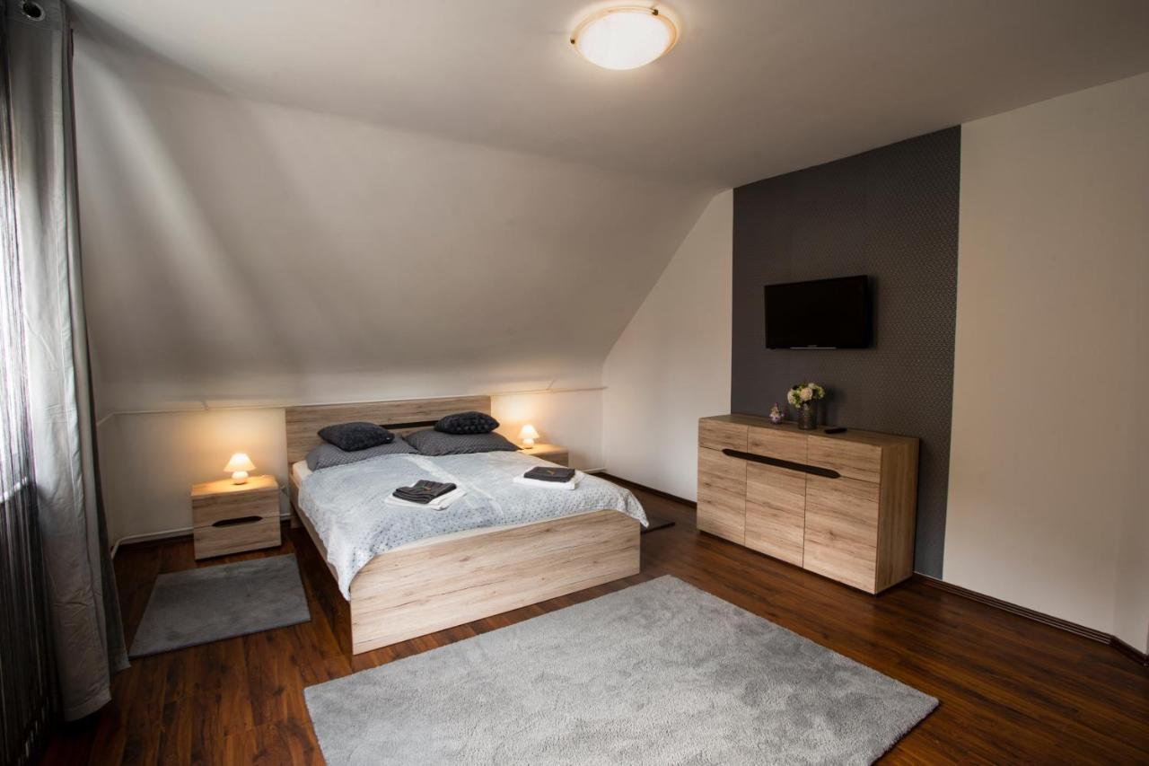 Szitakoeto Apartman Егер Екстериор снимка