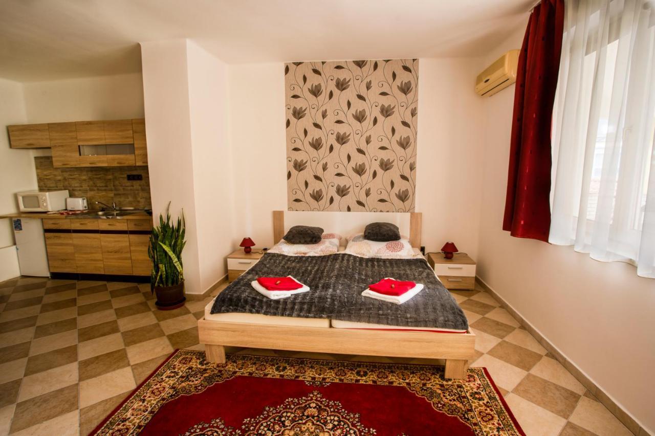 Szitakoeto Apartman Егер Екстериор снимка